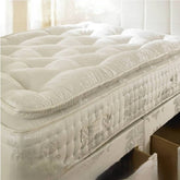 Ultimate Comfort: Pillow Top 2000 Pocket Sprung Memory Foam Mattress.