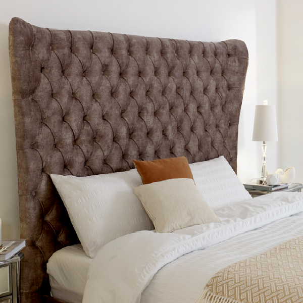 Graceful Elegance: Isla Wingback.